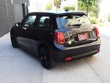 Certified 2022 MINI Cooper SE image 5