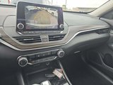 Used 2024 Nissan Altima 2.5 SV image 5