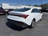 Used 2025 Hyundai Elantra SE image 3