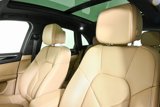 Certified 2022 Porsche Macan image 5