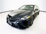 Used 2018 Toyota Camry SE image 3