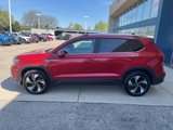 Certified 2024 Volkswagen Taos SE image 5