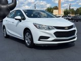 Used 2018 Chevrolet Cruze L image 2