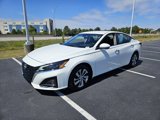 Used 2023 Nissan Altima 2.5 S image 3