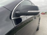 Used 2023 GMC Acadia SLE w/ Driver Convenience Package image 3