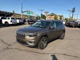 Used 2019 Jeep Cherokee Limited w/ Luxury Group image 3