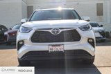 Used 2024 Toyota Highlander LE image 2