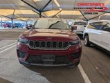 Used 2023 Jeep Grand Cherokee Laredo image 2