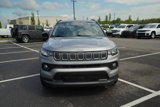 Used 2022 Jeep Compass Latitude image 2