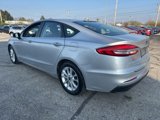 Used 2019 Ford Fusion SE image 5