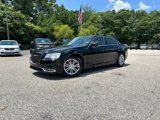 Used 2018 Chrysler 300 Touring L image 3