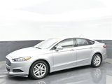 Used 2015 Ford Fusion SE image 2