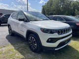 Used 2023 Jeep Compass Limited image 2