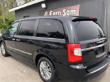 Used 2016 Chrysler Town & Country Touring-L image 5