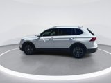 Certified 2022 Volkswagen Tiguan SE image 5