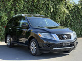Used 2014 Nissan Pathfinder SV image 2