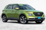 Used 2024 Hyundai Venue SEL image 2
