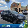 Used 2022 Volkswagen Tiguan SE image 2