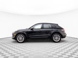 Certified 2024 Porsche Macan image 2