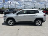 New 2025 Jeep Compass Latitude image 4