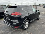 Used 2018 Nissan Rogue SV image 5