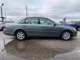Used 2000 Toyota Avalon XLS image 4