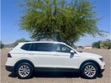 Used 2018 Volkswagen Tiguan SE w/ Panoramic Sunroof Package image 2