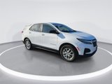 Used 2022 Chevrolet Equinox LS w/ LS Convenience Package image 2