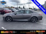 Used 2018 Toyota Camry L image 4