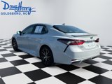 Used 2023 Toyota Camry SE image 3