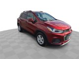 Used 2022 Chevrolet Trax LT w/ Premium Seat Package image 2