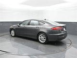 Used 2020 Ford Fusion SE image 5