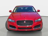 Used 2018 Jaguar XF Premium image 2