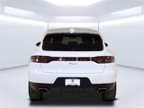 Certified 2020 Porsche Macan image 3