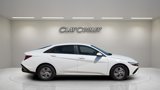 New 2025 Hyundai Elantra SE image 2