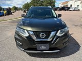 Used 2017 Nissan Rogue SV image 2