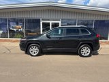 Used 2015 Jeep Cherokee Latitude w/ Comfort/Convenience Group image 2
