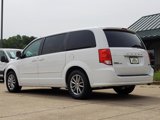 Used 2016 Dodge Grand Caravan SE image 3