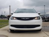 Used 2023 Chrysler Voyager LX image 2