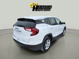 Used 2024 GMC Terrain SLE image 5
