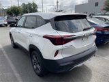 Certified 2023 Kia Seltos LX image 4