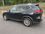 Used 2017 Nissan Rogue SV image 5