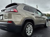 Used 2019 Jeep Cherokee Latitude w/ Cold Weather Group image 6