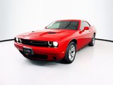 Used 2018 Dodge Challenger SXT image 3
