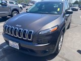 Used 2018 Jeep Cherokee Latitude Plus image 3