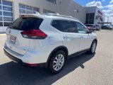 Used 2017 Nissan Rogue SV image 3