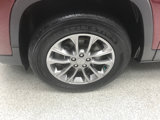 Used 2019 Jeep Cherokee Latitude Plus w/ Comfort/Convenience Group image 2