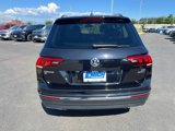 Used 2018 Volkswagen Tiguan SE w/ Panoramic Sunroof Package image 4