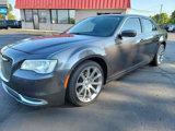 Used 2018 Chrysler 300 Touring image 2