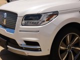 Used 2019 Lincoln Navigator Reserve image 3